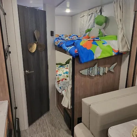 Island Breeze Rv Hotel Covington Exterior photo